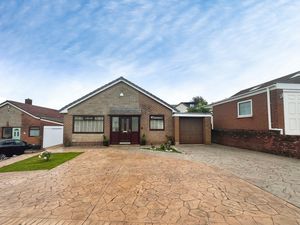 Front External- click for photo gallery